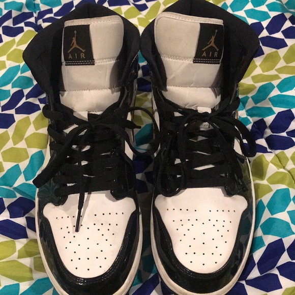 Air Jordan 1 - Picture 2 of 3